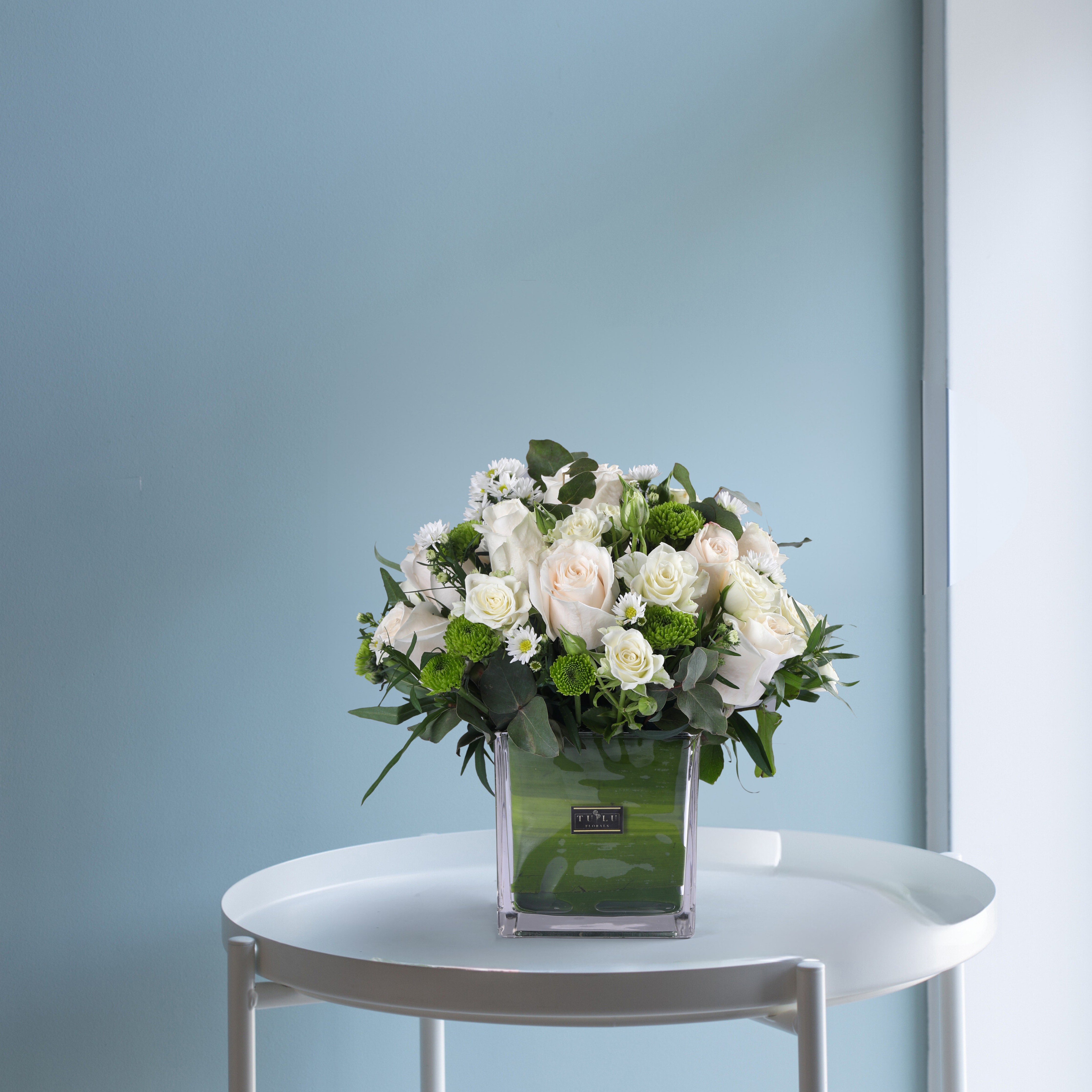 Ivory Bliss in Square Vase
